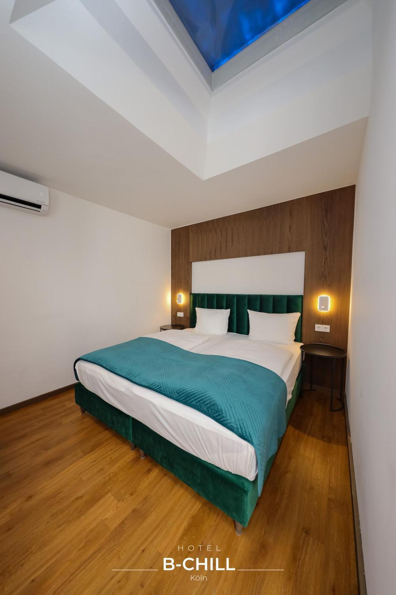 B-Chill Cologne Hotel Bagian luar foto