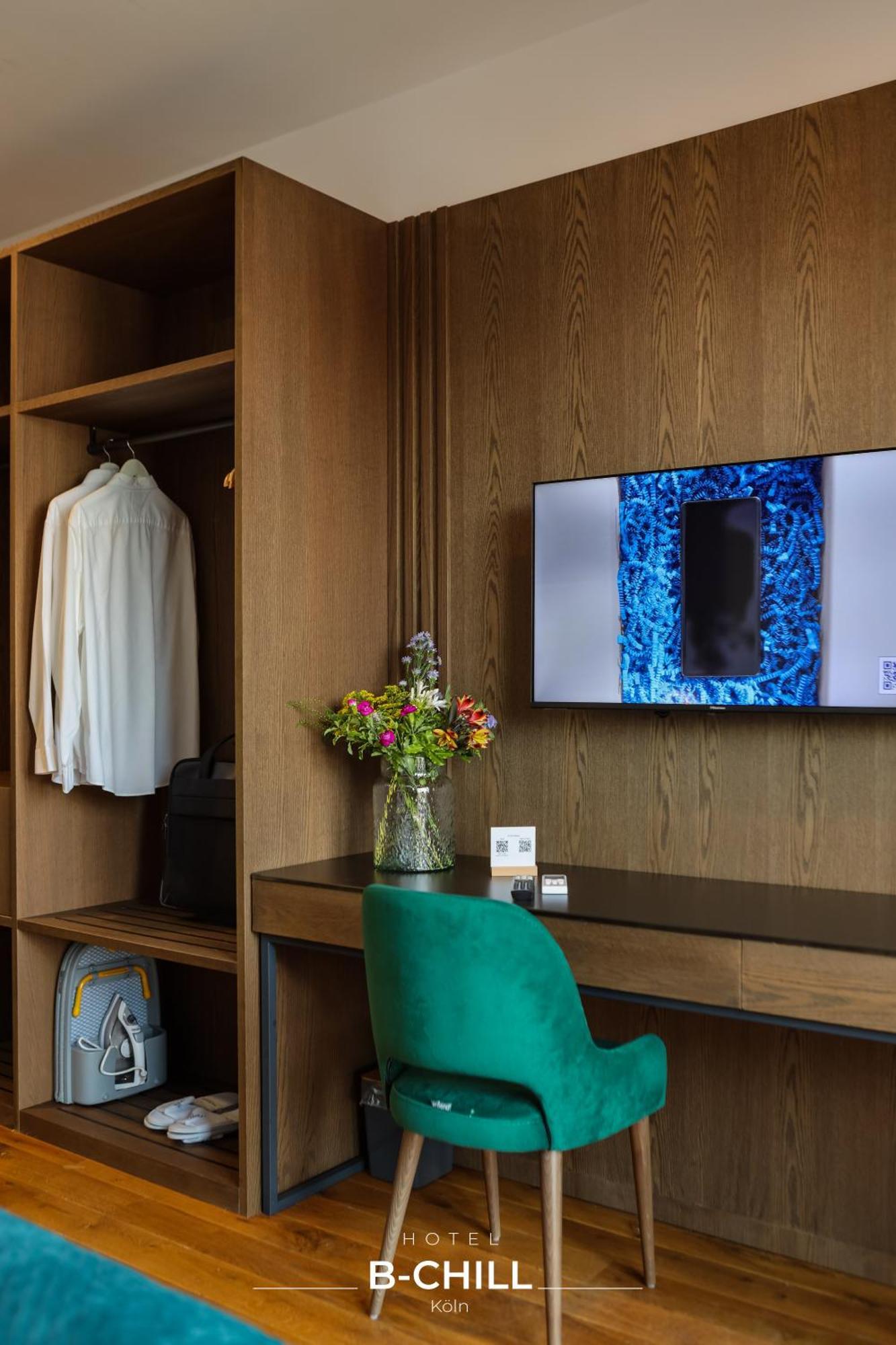 B-Chill Cologne Hotel Bagian luar foto